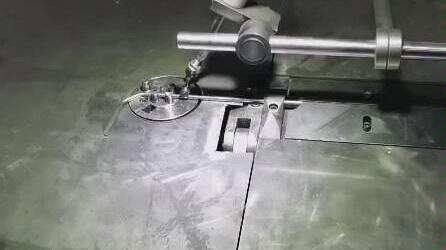泓镔平面折弯机,高速铁线工艺品配件加工